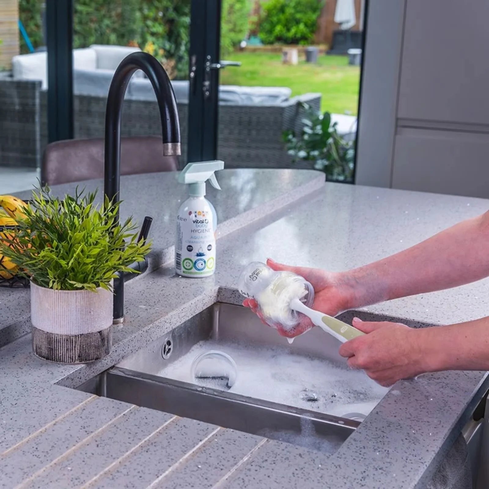 Vital Baby Nurture Deluxe Baby Bottle Brush - ebebek - Black Friday