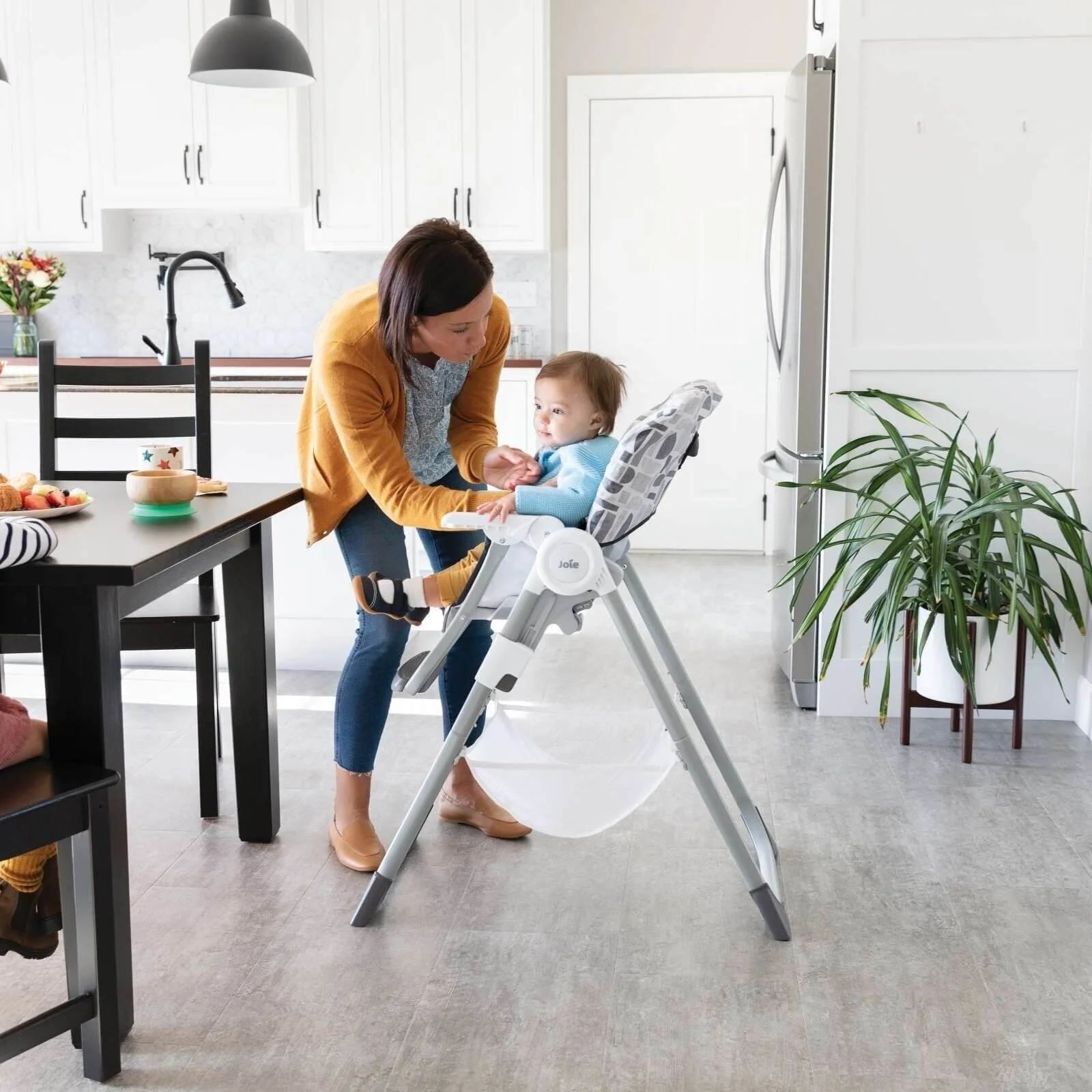 Joie Snacker 2 - in - 1 Highchair - Logan - ebebek - Black Friday