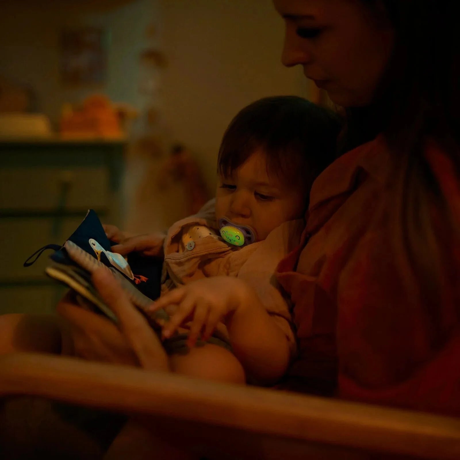 Philips Avent Ultra Air Night Soother 18+ months Pack of 2 - ebebek - Black Friday