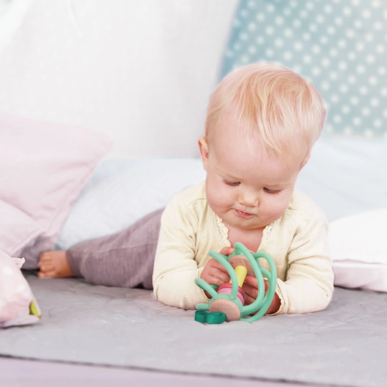 Hape Apple Grab Toy - ebebek - Black Friday