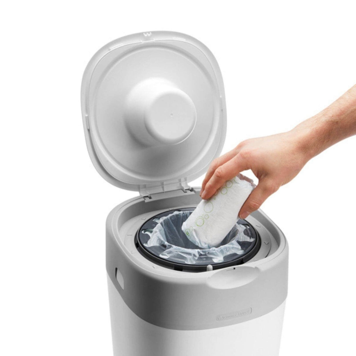 Tommee Tippee Twist & Click Nappy Bin & 6 Refill Cassettes & 2 baby me Newborn Size 1 Nappies Bundle