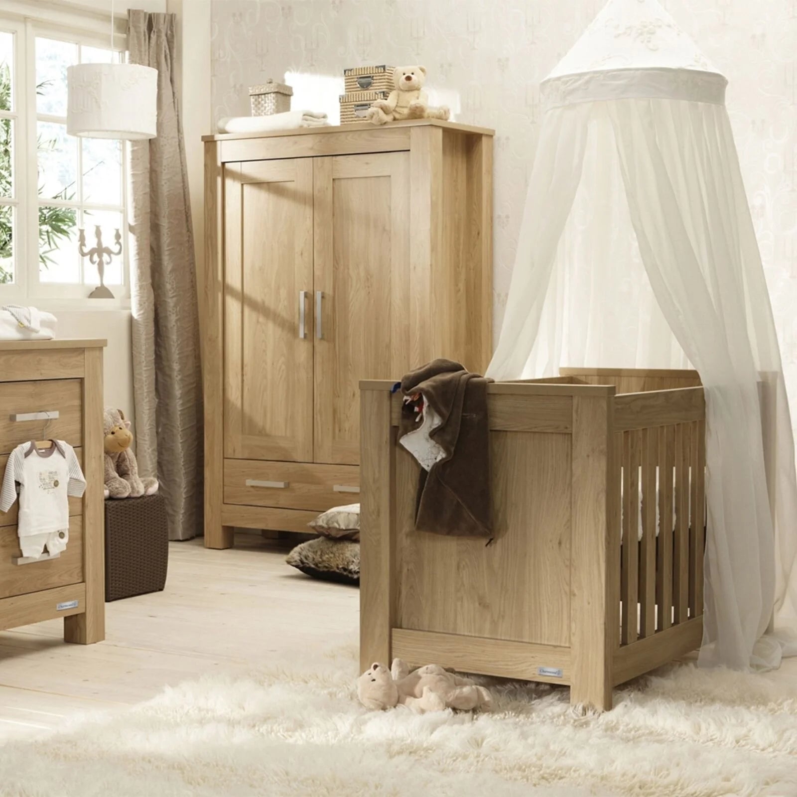 Charnwood Bordeaux Cot Bed - Oak Oak - ebebek - Christmas