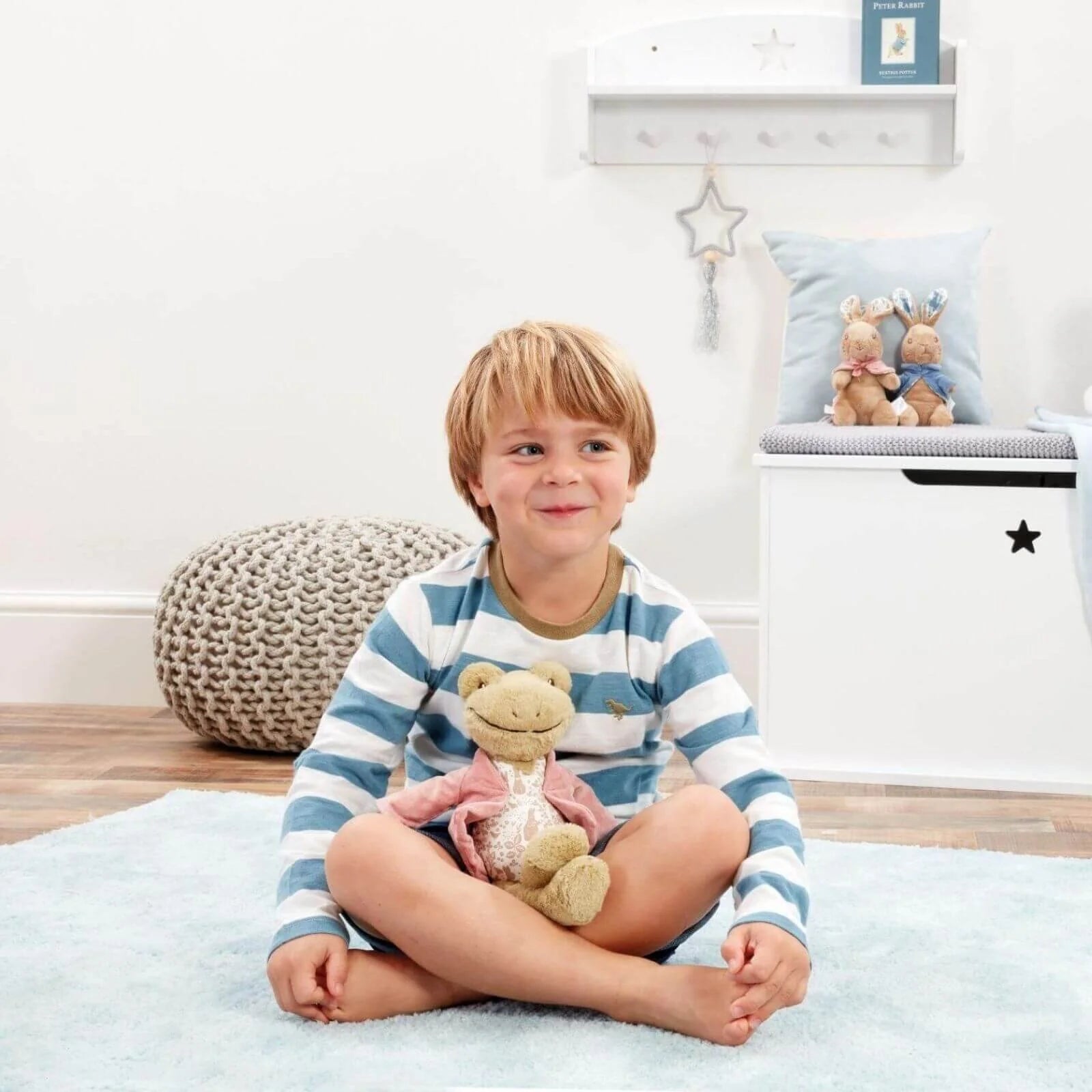 Peter Rabbit Jeremy Fisher Deluxe Soft Toy - ebebek - Black Friday