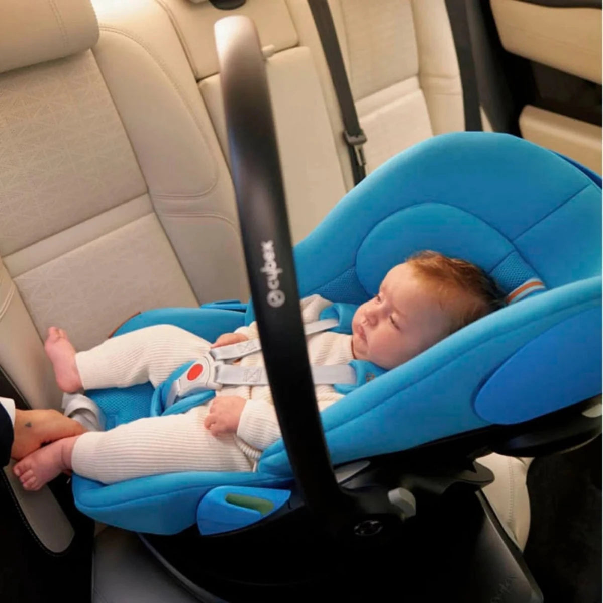 Cybex Cloud G i - Size Group 0+ Car Seat - Magic Black Magic Black - ebebek