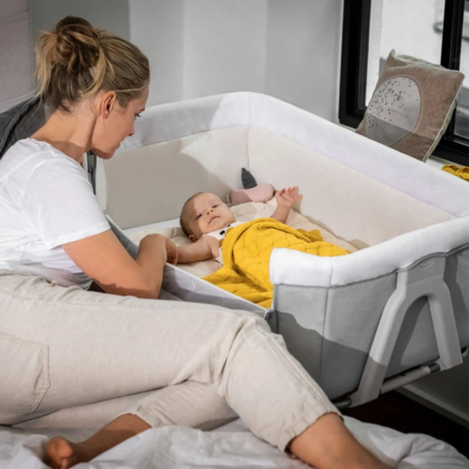 Hauck Face to Me 2 Bedside Crib - Melange Grey - ebebek - Black Friday