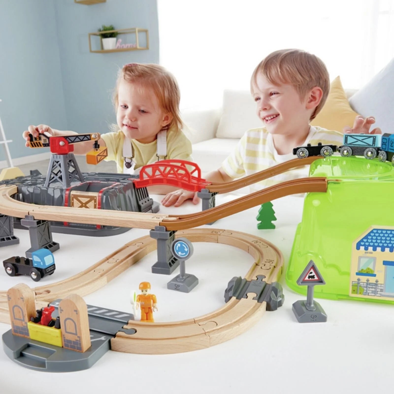 Hape Railway Bucket Builder Set - ebebek - Black Friday