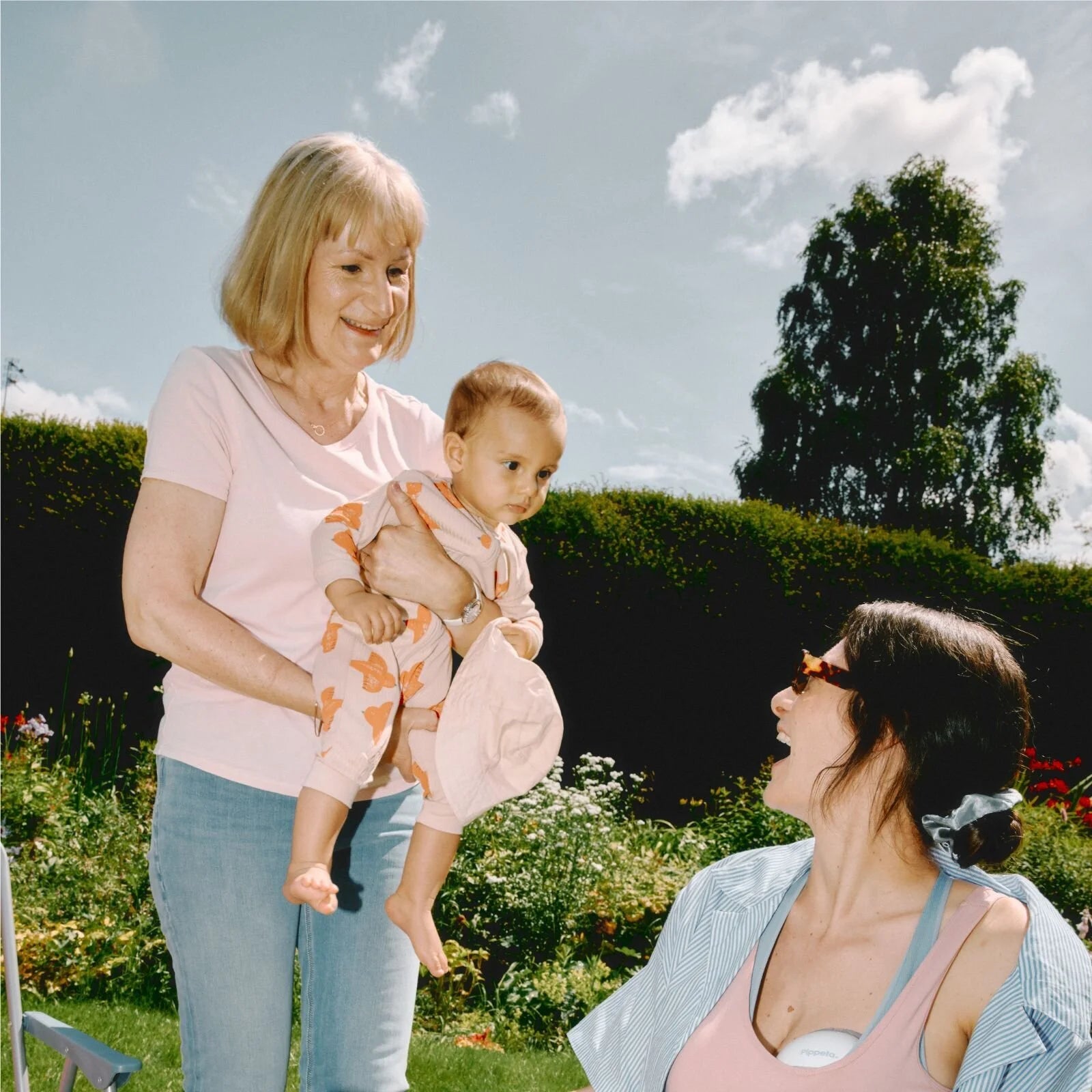 Pippeta Compact Hands Free Electric Breast Pump - ebebek - Black Friday