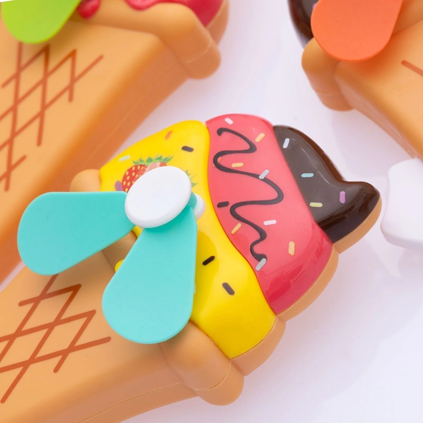 HZTB Ice Cream Big Hand Fan Assorted - ebebek - Black Friday