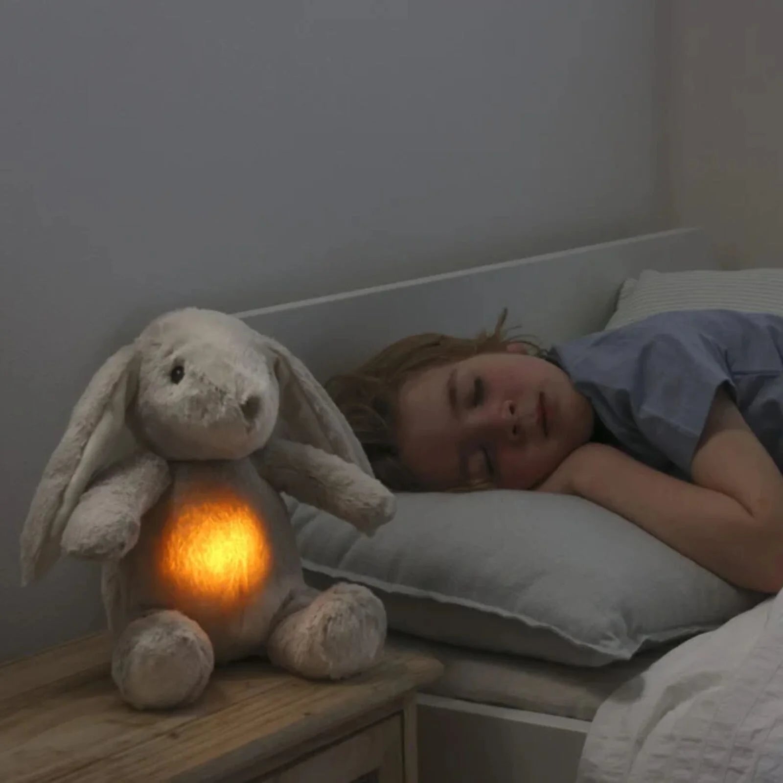 Cloud.b LoveLight Billy Bunny Nightlight & Sound Soother - ebebek - Black Friday