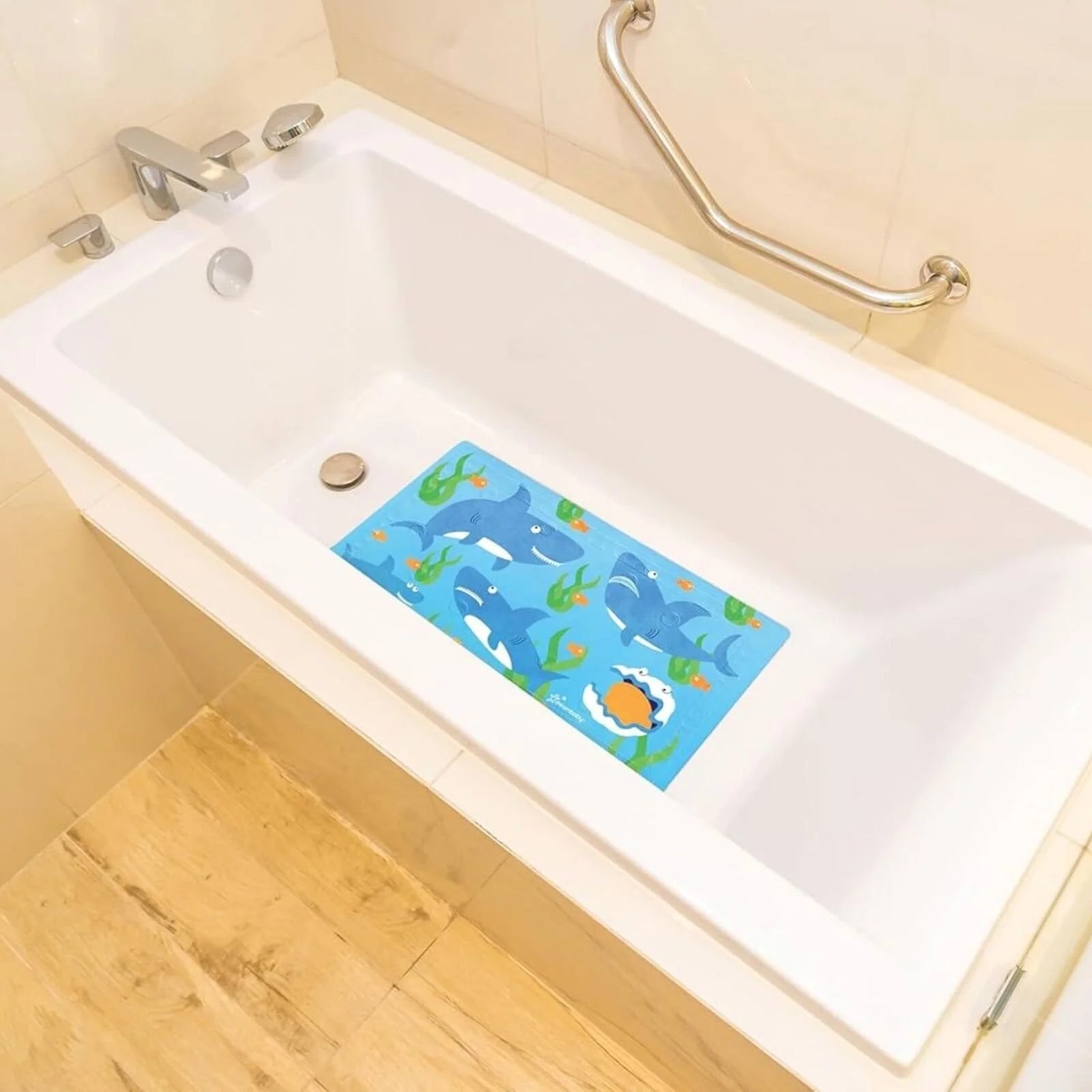 Dreambaby Non - Slip Bath Mat - Shark Design - ebebek - Black Friday