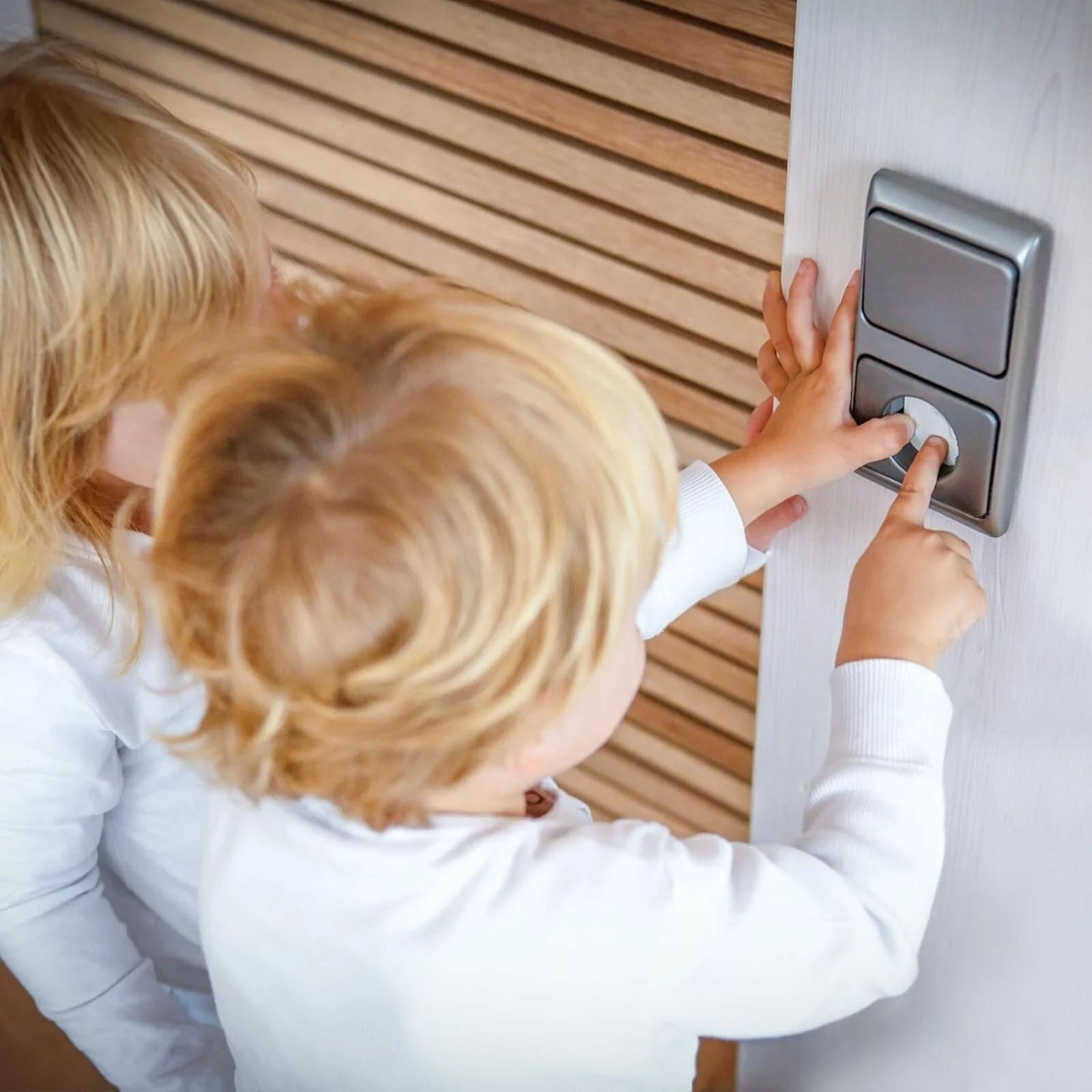 Hauck Plug Me Socket Cover Pack of 4 - ebebek - Black Friday