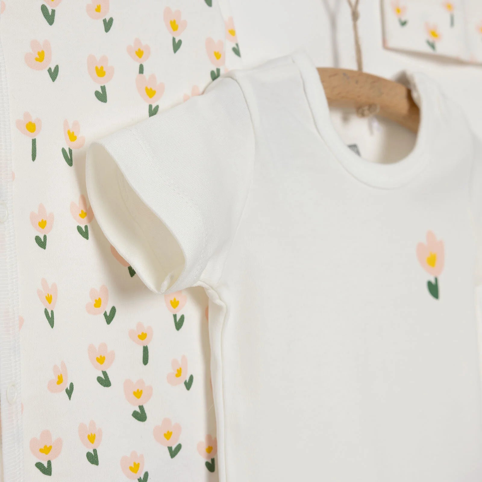 HelloBaby Girl Newborn Set 4 pcs - Pink - ebebek - Black Friday