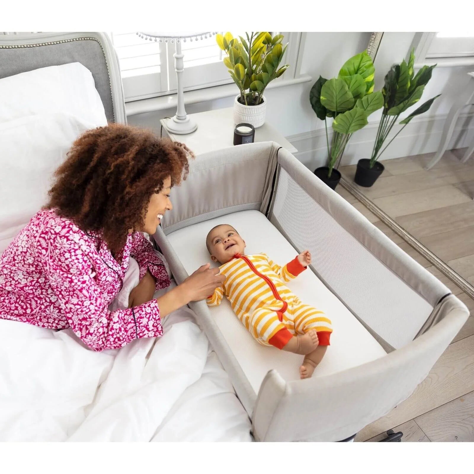 Joie Roomie Go Baby Bedside Crib - Clay - ebebek - Black Friday