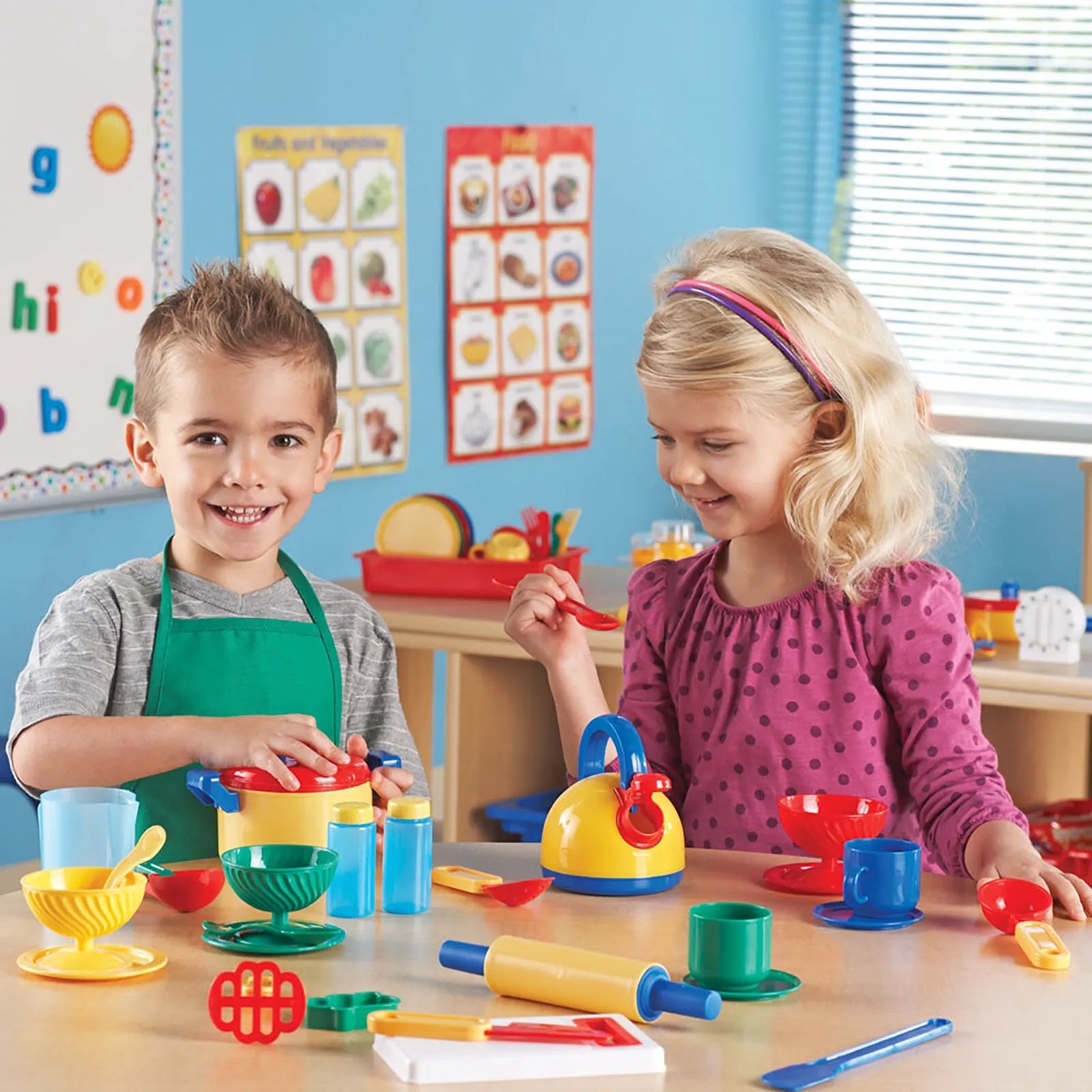 Learning Resources Pretend & Play Great Value Kitchen Set - ebebek - Black Friday