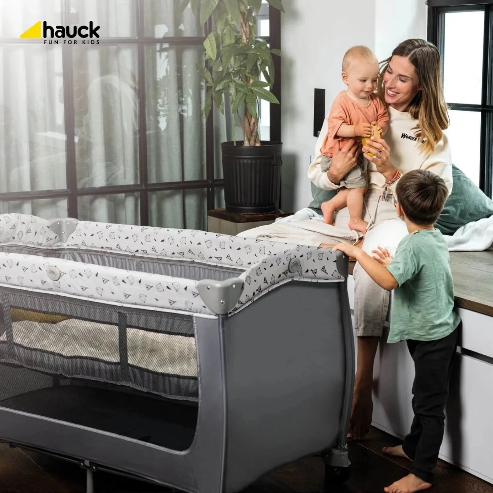 Hauck Sleep N Play Center Bassinet Travel Cot & Playpen - Stars - ebebek - Black Friday