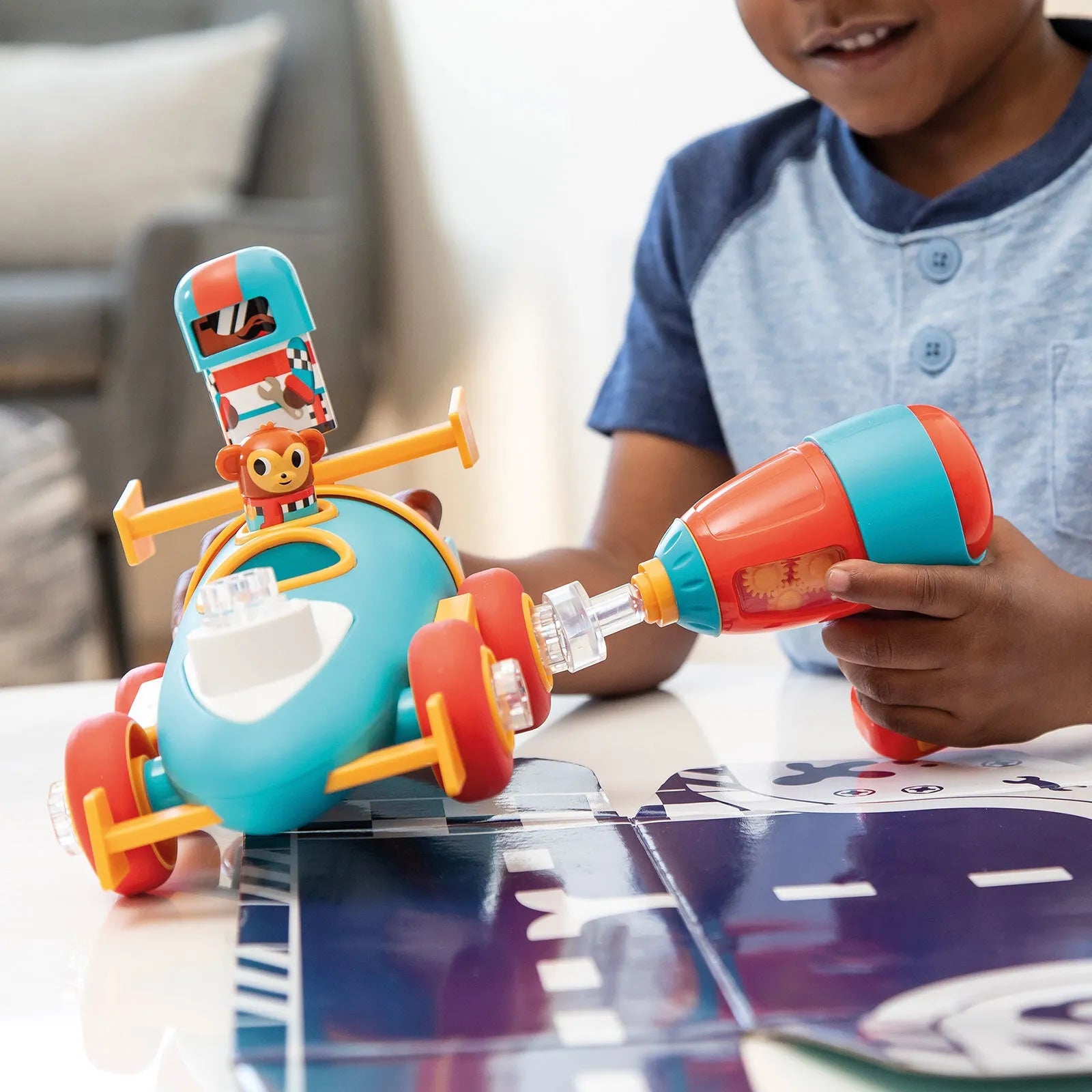 Design & Drill Bolt Buddies Police Rescue Race Car - ebebek - Black Friday