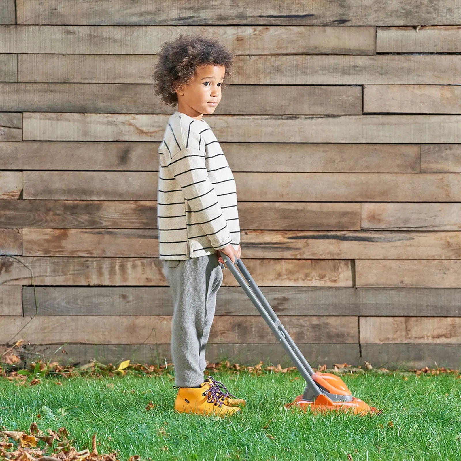 Casdon Flymo Lawn Mower Toy - ebebek - Black Friday