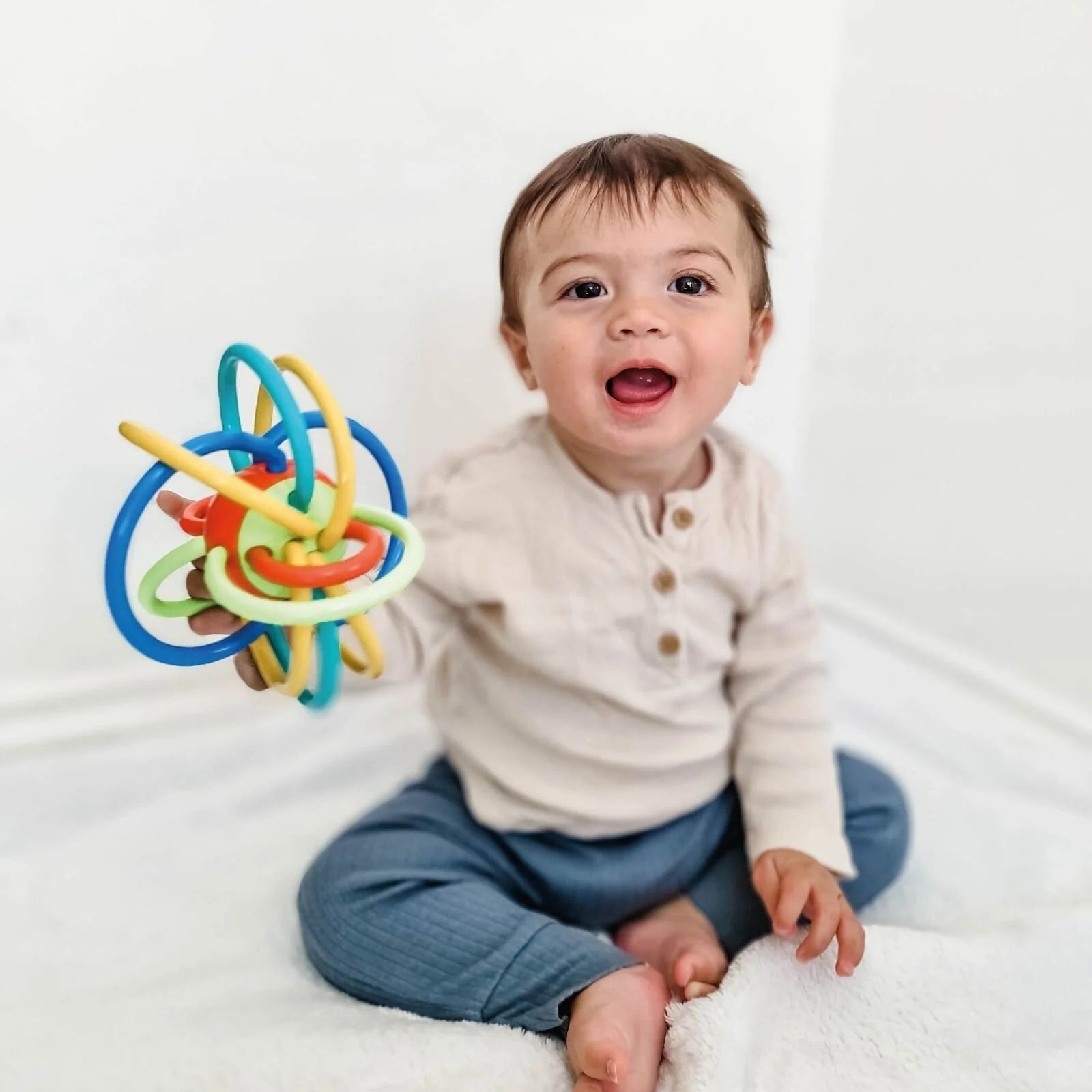 Nuby Lots of Loops Teether 3+ months - ebebek - Black Friday