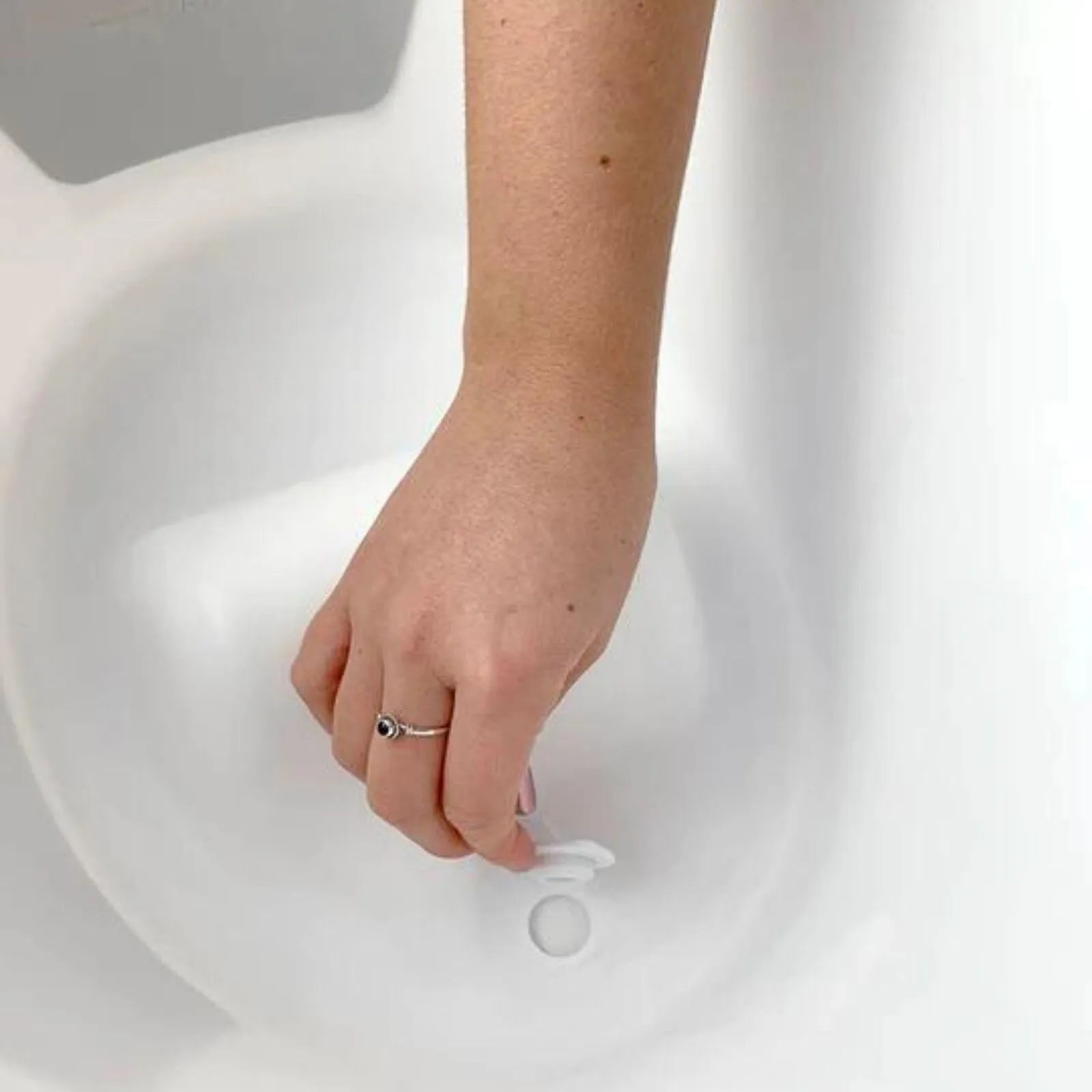 Shnuggle Newborn Baby Bath with Plug - ebebek - Black Friday