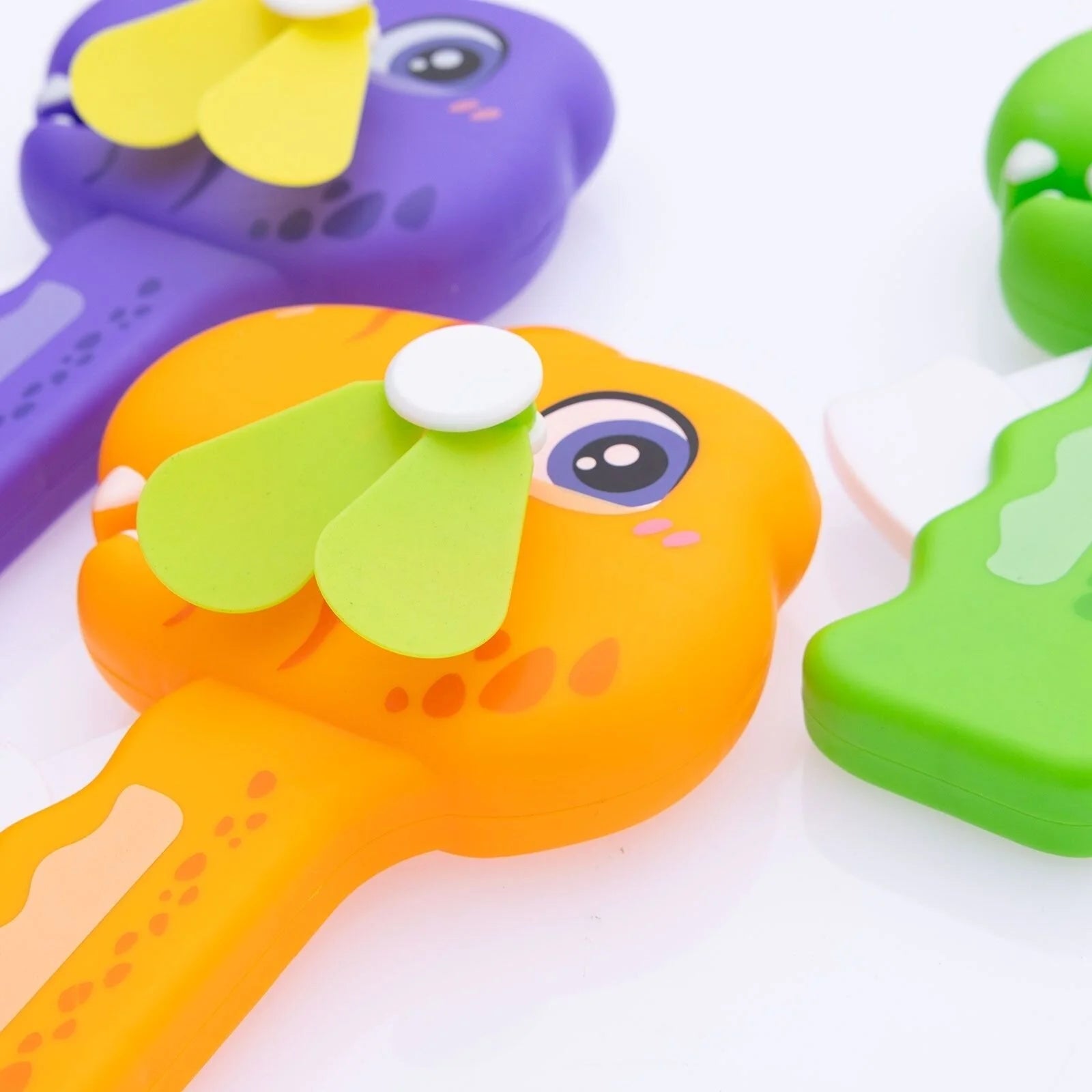 HZTB Dinosaur Big Hand Fan Assorted - ebebek - Black Friday