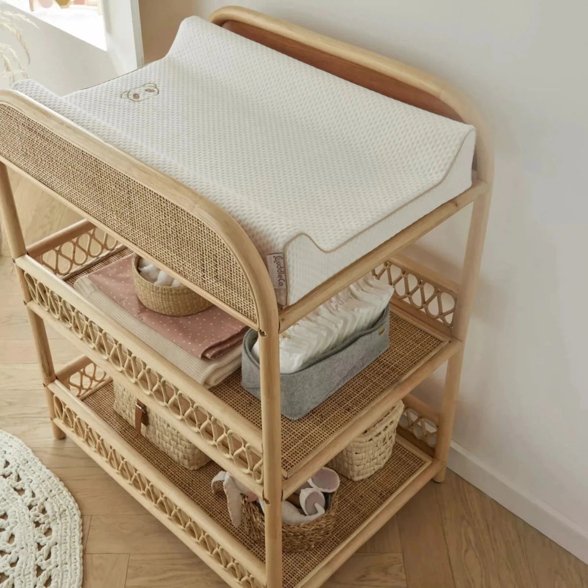 CuddleCo Aria Rattan Changing Table - Natural - ebebek