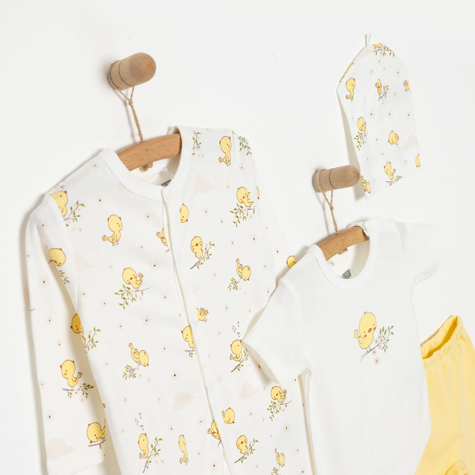 HelloBaby Girl Newborn Set 4 pcs - Ecru - ebebek - Black Friday