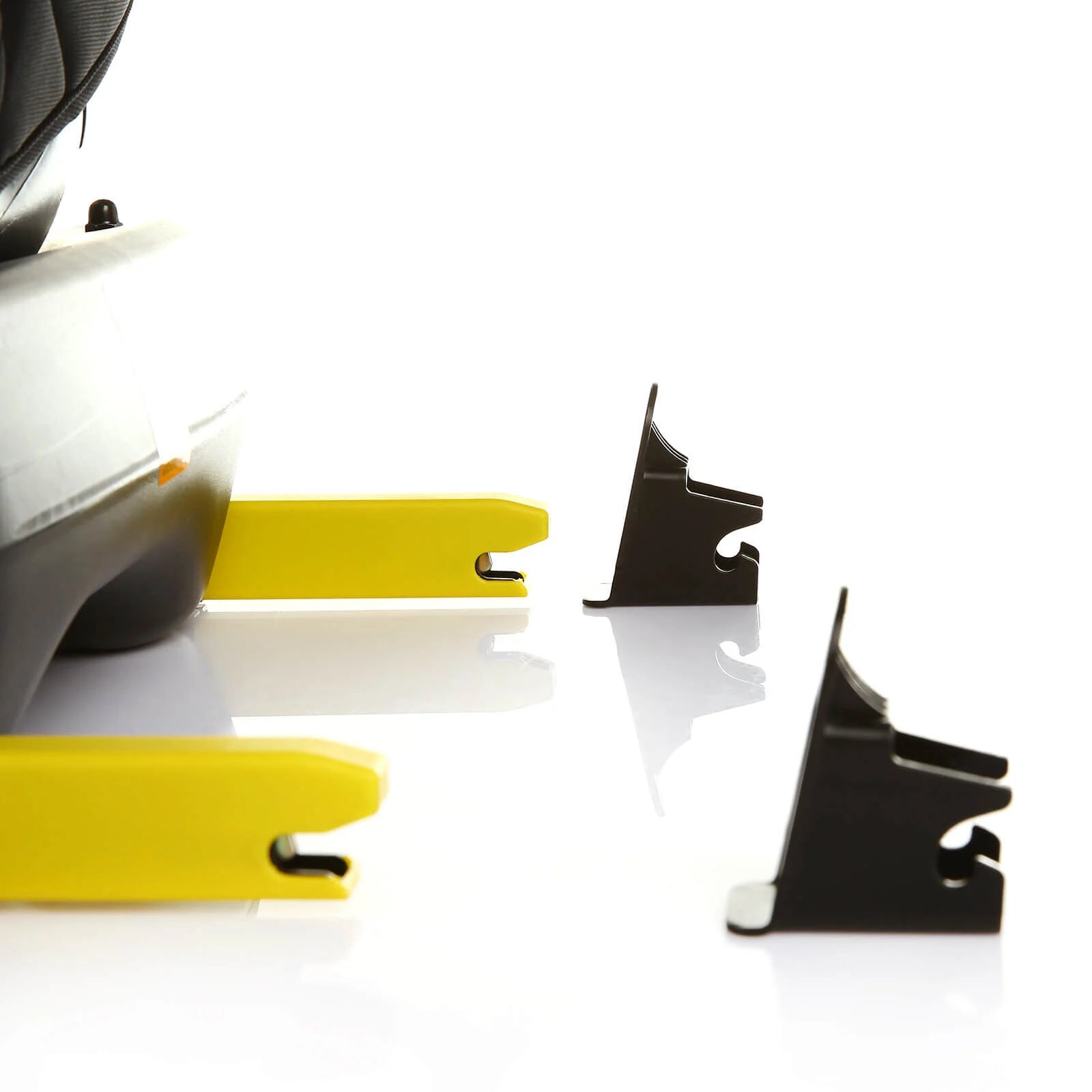 baby plus Orbitfix Group 0+/1/2/3 (Birt to 12 Years) Car Seat - Black Red - ebebek - Black Friday