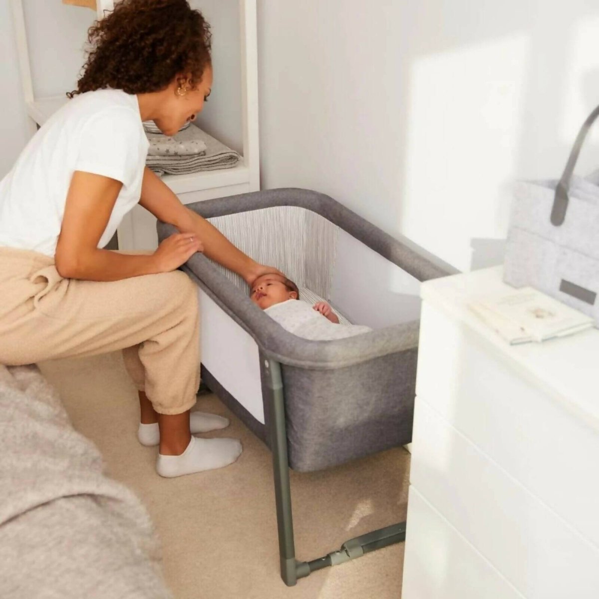 Ickle Bubba Mini Rocker Crib - Space Grey - ebebek - Black Friday