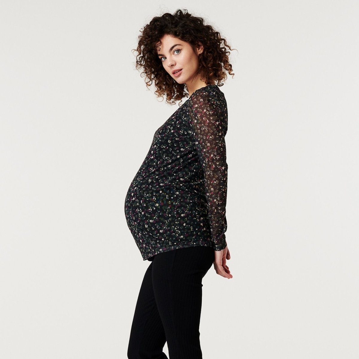 Supermom T-shirt Bury - Thyme - ebebek - Black Friday